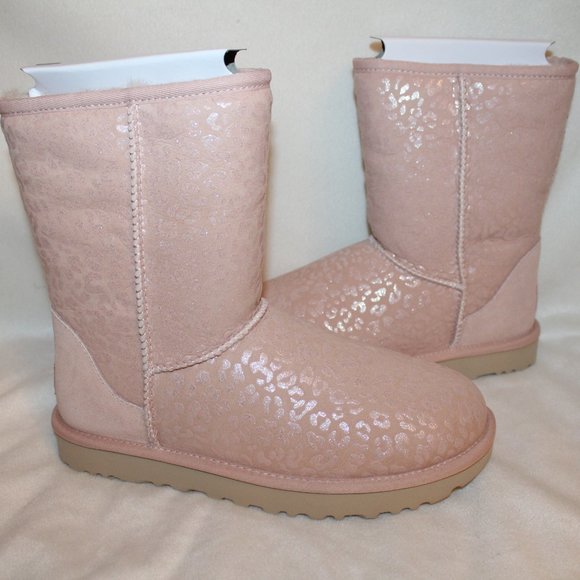 NIB UGG WOMENS CLASSIC SHORT LEOPARD METALLIC BOOT - Picture 3 of 11